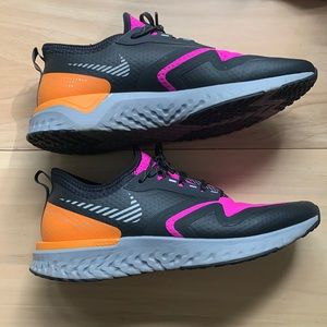 Nike Odyssey React Shield 2 size 10 black pink